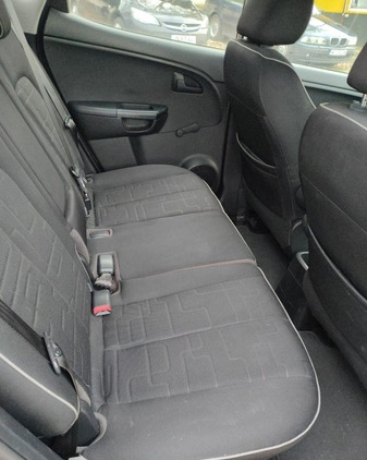Kia Venga cena 30700 przebieg: 149000, rok produkcji 2013 z Świdwin małe 154